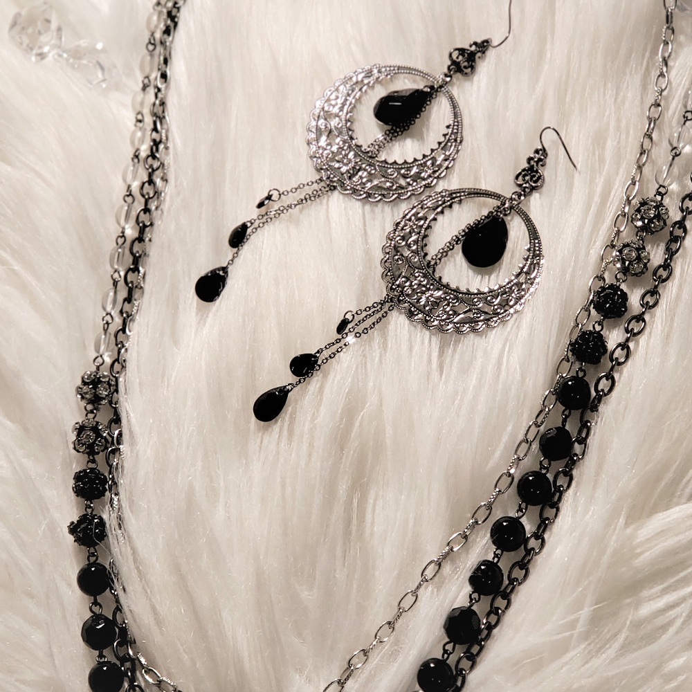 The Limited vintage women Jewelry set